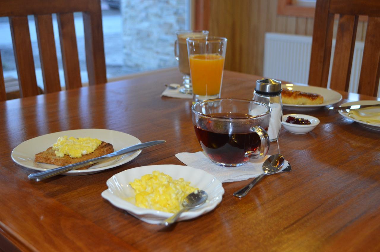 Hostal Camino De Santiago Puerto Natales Exteriér fotografie
